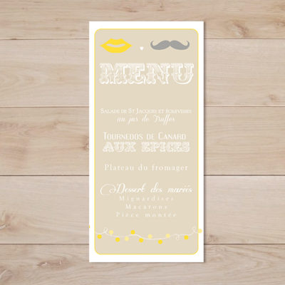 menu mariage vintage jaune beige moustache