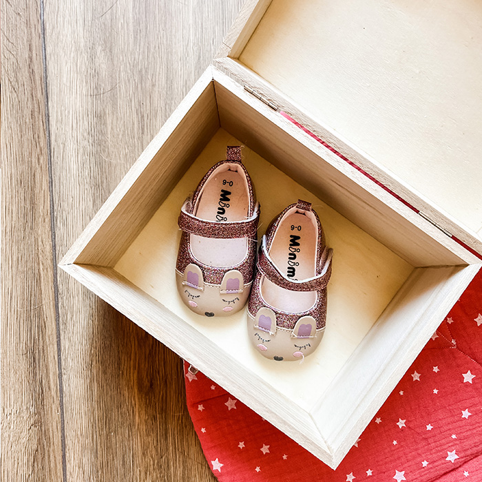 Boîte souvenirs pour bébé en bois